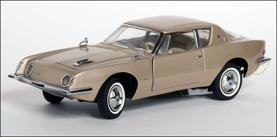 Franklin Mint Avanti Model