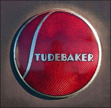 Metal Studebaker Logo